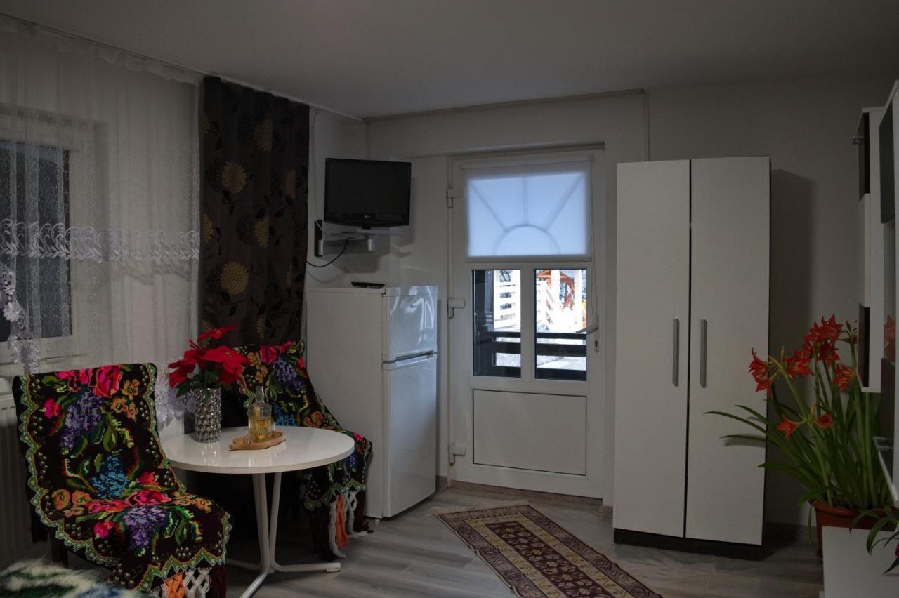La Dory Apartment Satu Sugatag Exterior photo